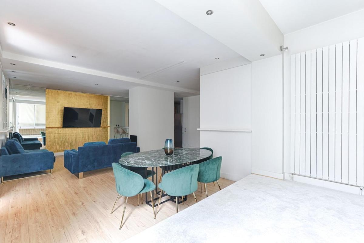 Luxury Montaigne Avenue 4p *
